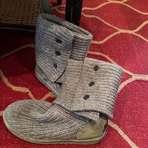 UGG Gray Knit Winter Boots